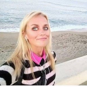 Meet your Posher, Alisa